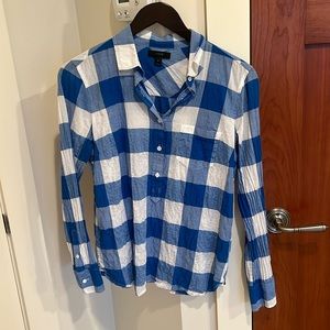 Women’s JCrew pullover half button up shirt.